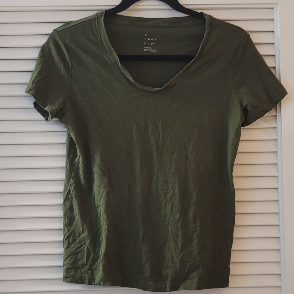 A New Day - Dark Green Short-Sleeve Casual Top